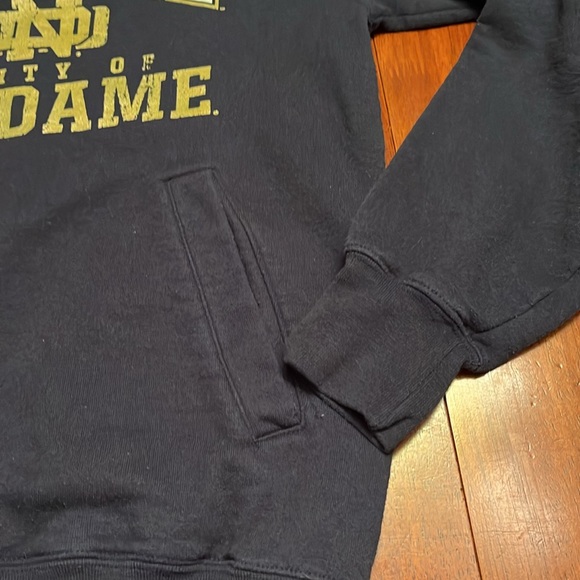 Champion Notre Dame Irish sweatshirt with collar and front pockets size Medium - Picture 4 of 8